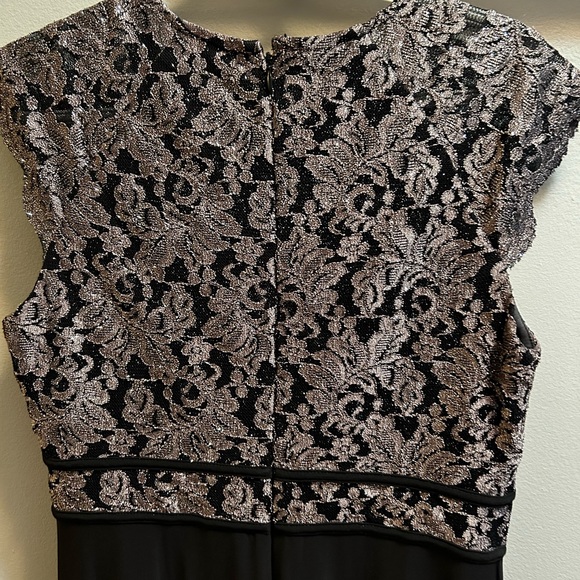Laura Evening Gown, petite, size 10P. Beautiful. Worn once. - Picture 3 of 5